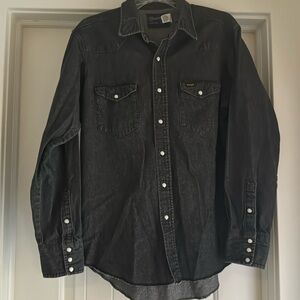 Wrangler snap down long sleeve black denim unisex shirt